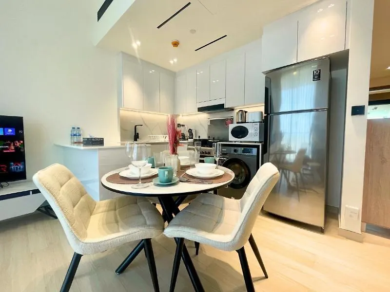 Apartment Premium Furnished 1Br Binghatti Corner In Jvc - 301 Dubai